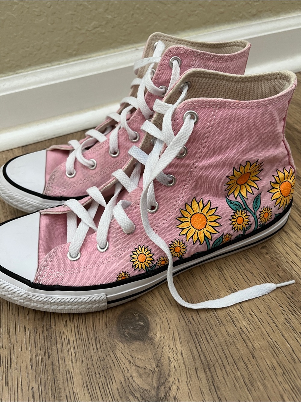 Converse | Sunflower Hightops - Picture 2 of 5